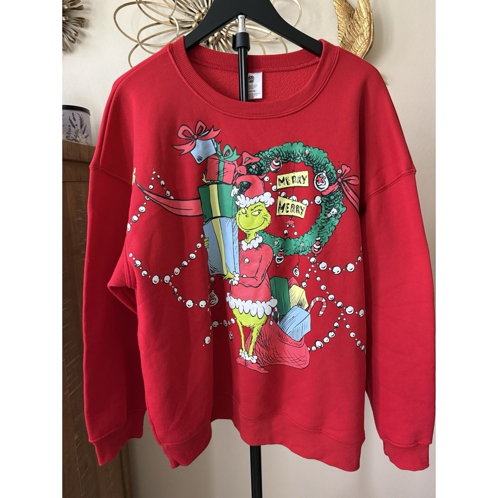 The Grinch Sweatshirt Women XL 16-18 Red Christmas Dr Seuss Max Graphic 2025